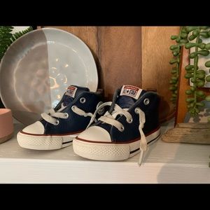 Baby LEATHER Converse